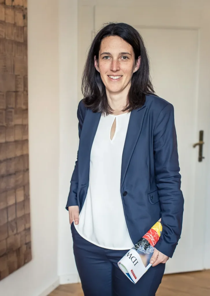 Susanne Mainz ist Diplom-Kauffrau​ und Wirtschaftsprüferin